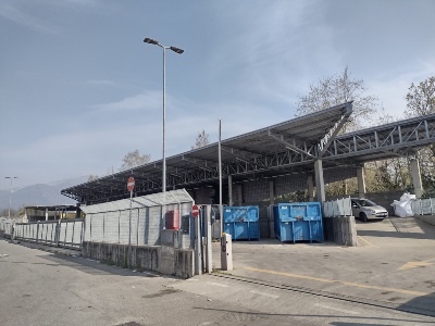 Immagine che raffigura Centro Raccolta Rifiuti (zona poste di Locate)
